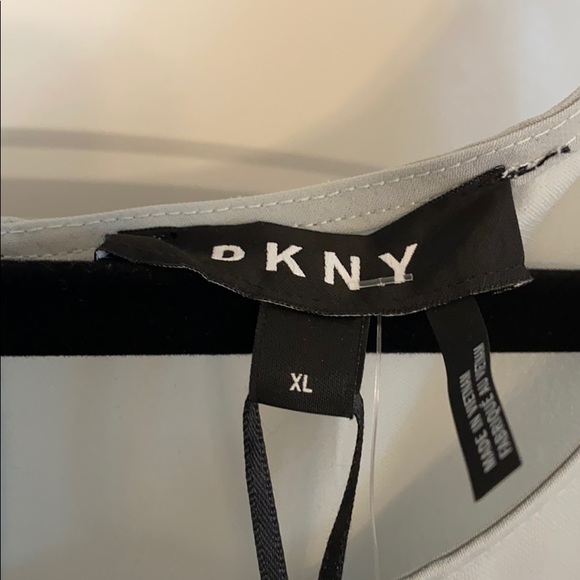NWT DKNY sleeveless top - Picture 3 of 5